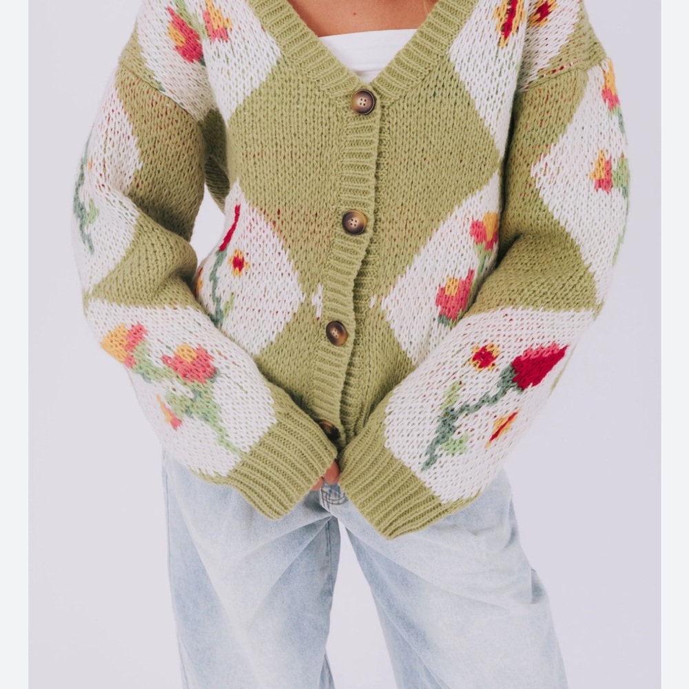 Floral Knit Button-Up Sweater - Green